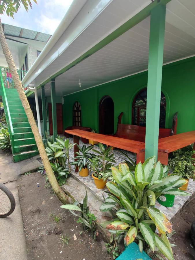 Tortuguero Casa De Playa Green House Lägenhet Exteriör bild