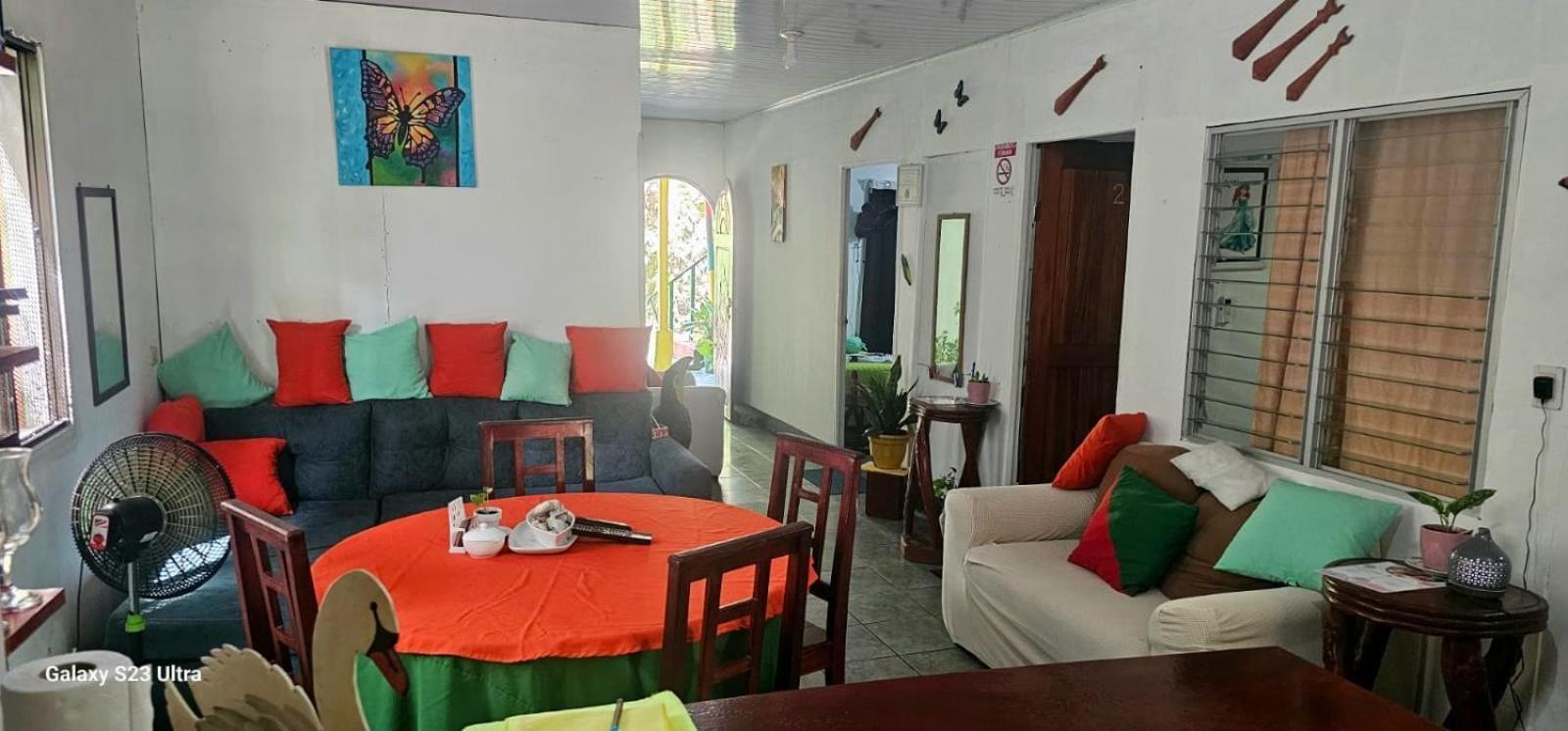 Tortuguero Casa De Playa Green House Lägenhet Exteriör bild